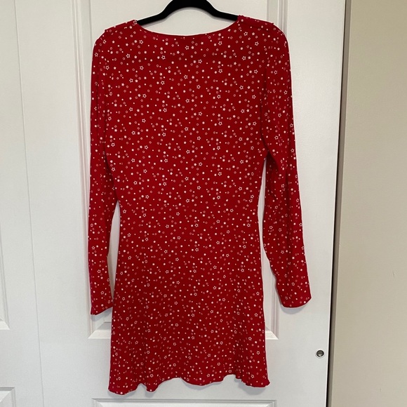 Missguided Red Star Ruffle Detail Tea Dress - Picture 4 of 6